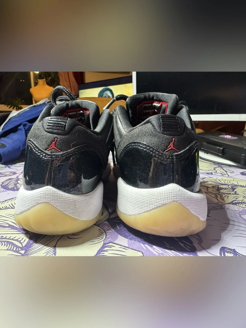 Air Jordan 11 Retro Low 72-10 Black Sneakers Size 4Y / Women’s 7.5